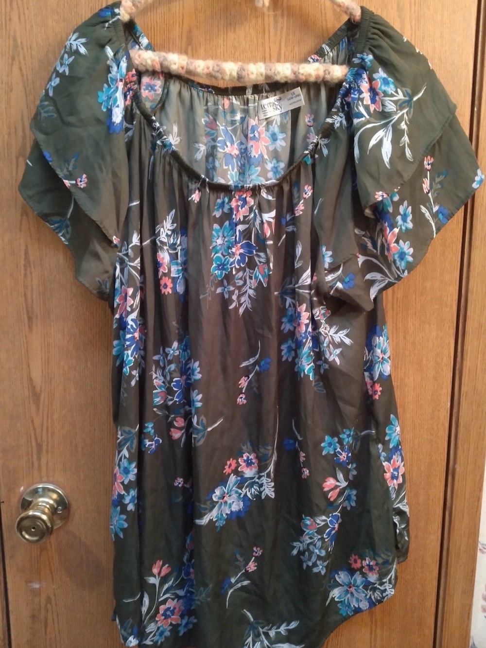 Terra & Sky Green Floral Top Ruffle Sleeve Scoop Neck Size 1X